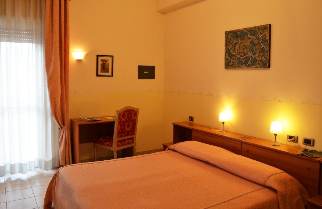 Hotel Serena Rieti Exterior foto